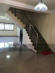 Blk 889 Tampines Street 81 (Tampines), HDB Executive #145730102
